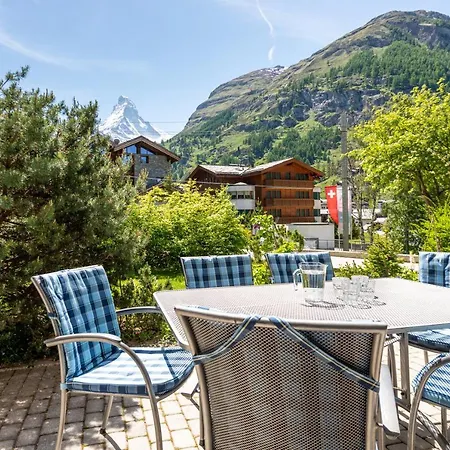 Haus Alpine Apartamento *